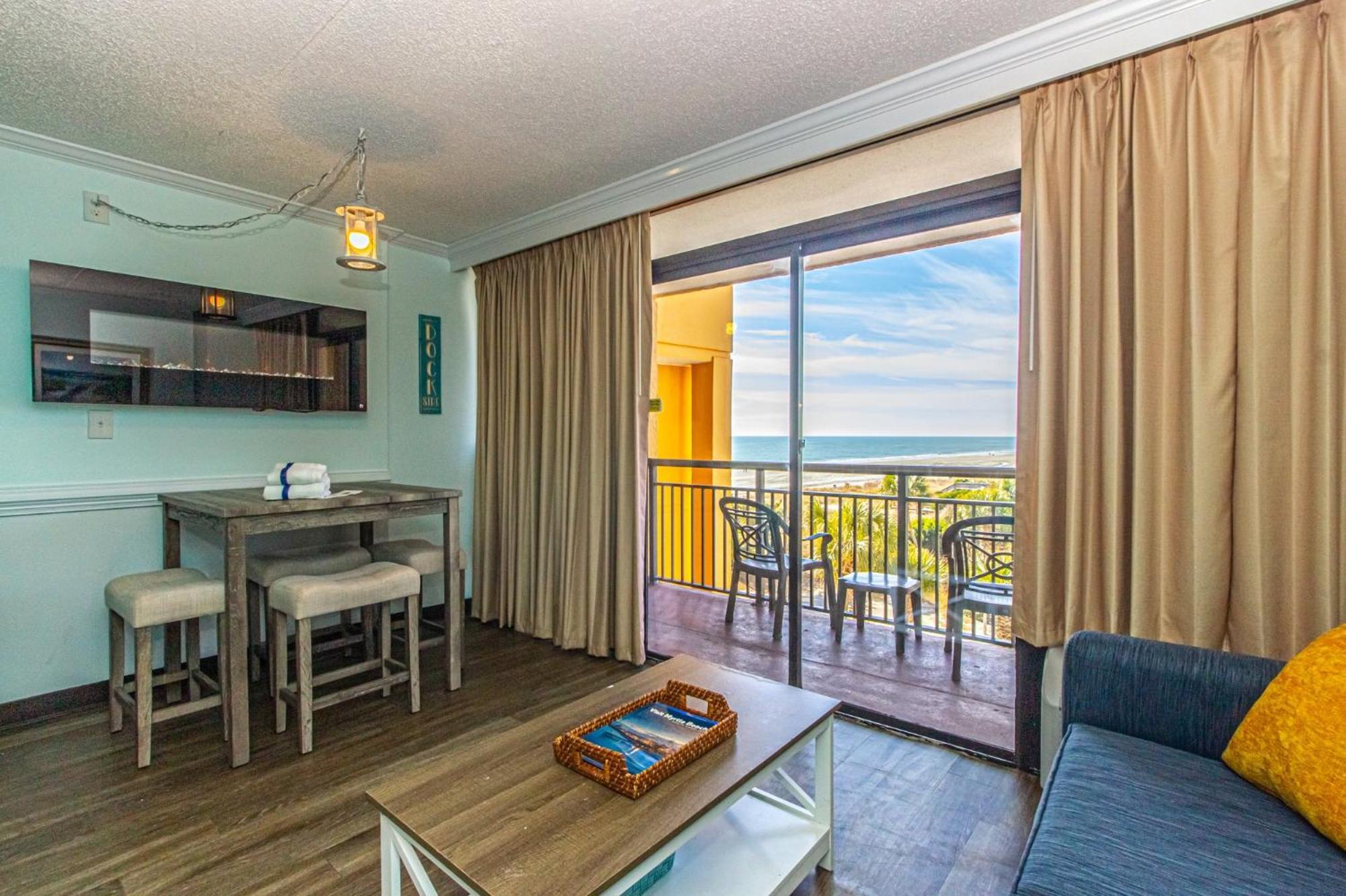 Oversized Ocean View Queen Suite With Beautiful Fireplace And Accents - Sleeps 4 Guests! Myrtle Beach Kamer foto