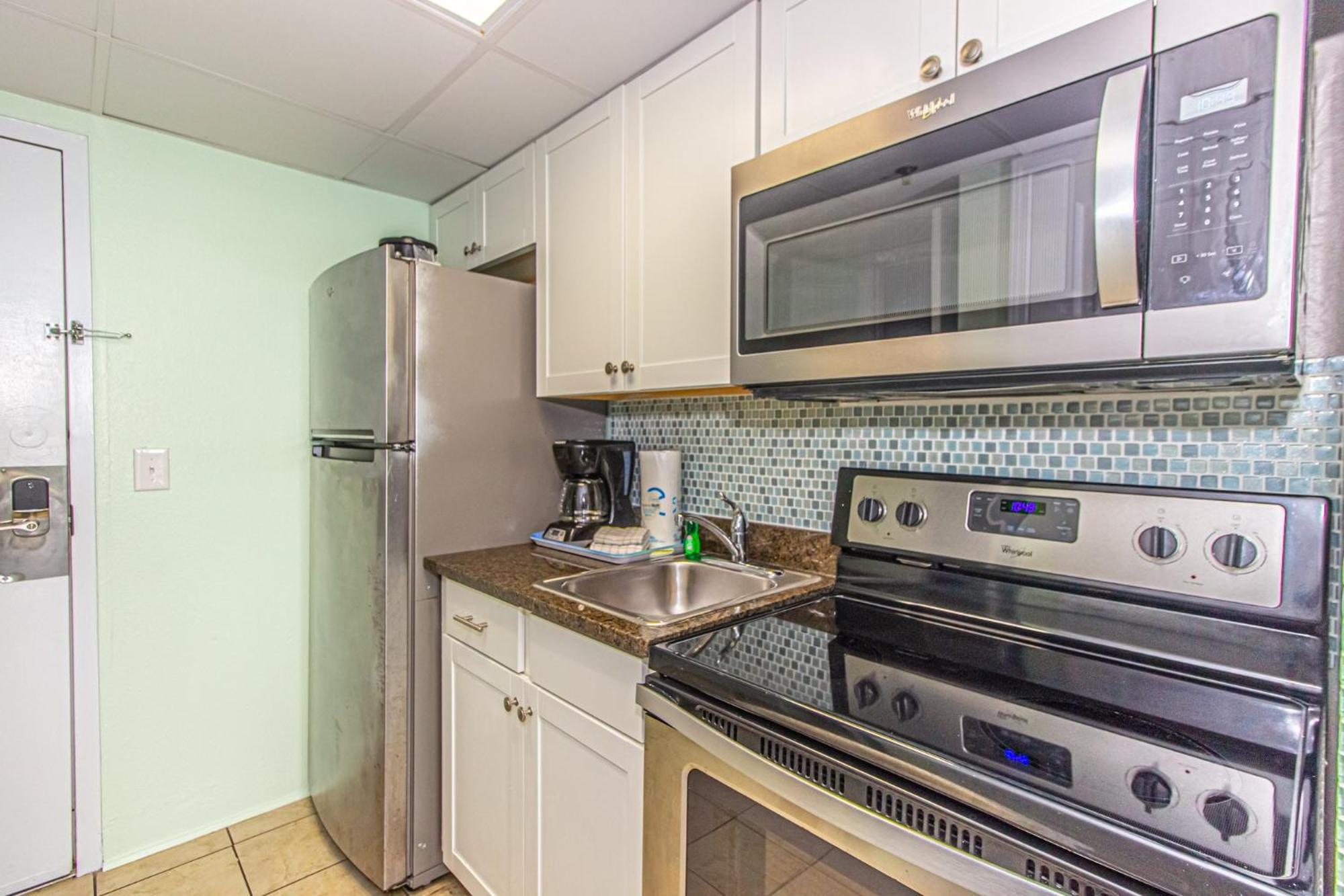 Oversized Ocean View Queen Suite With Beautiful Fireplace And Accents - Sleeps 4 Guests! Myrtle Beach Kamer foto