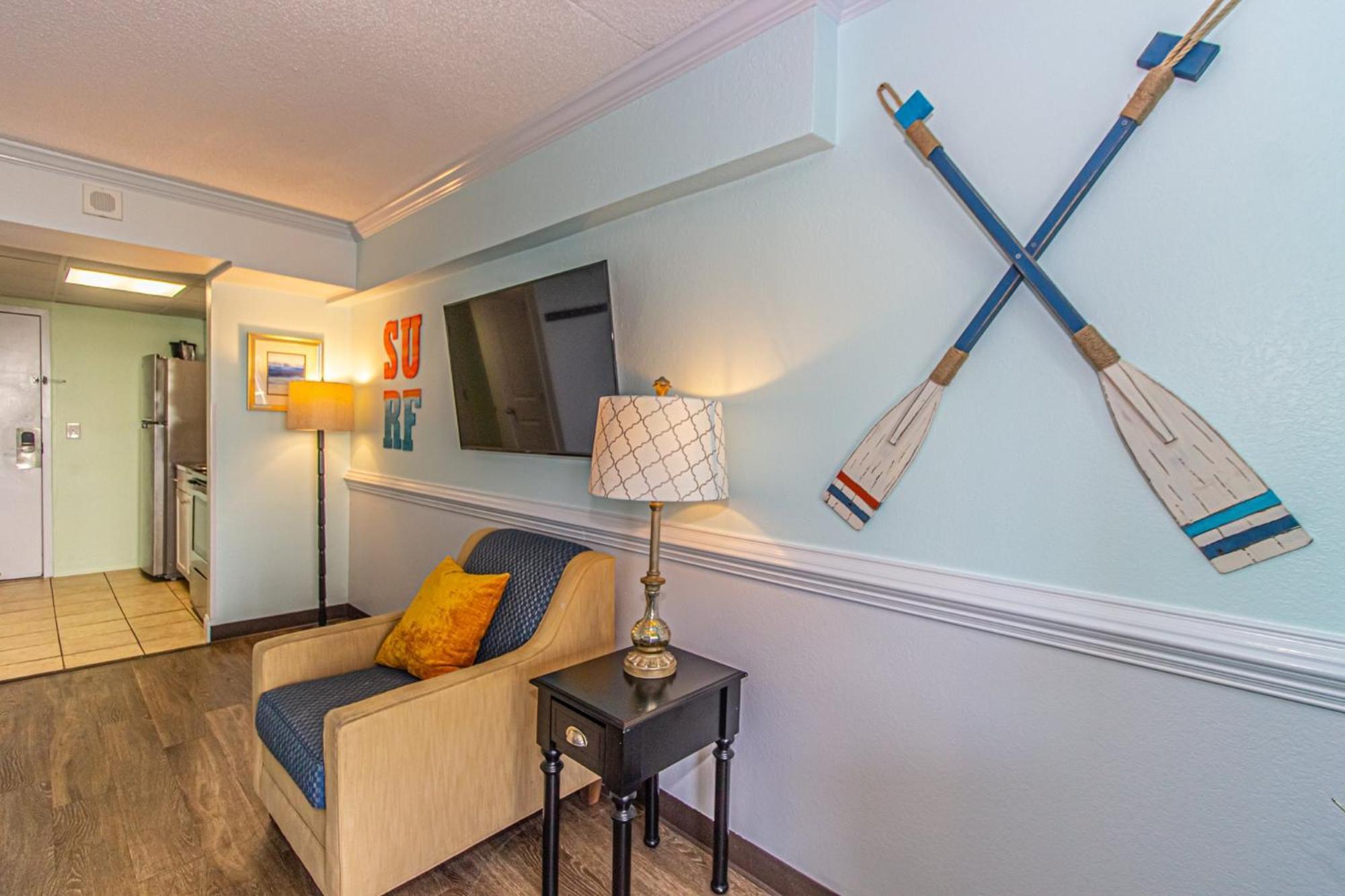 Oversized Ocean View Queen Suite With Beautiful Fireplace And Accents - Sleeps 4 Guests! Myrtle Beach Kamer foto