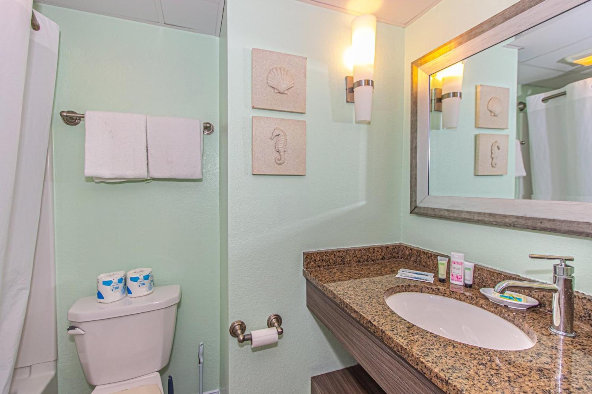 Oversized Ocean View Queen Suite With Beautiful Fireplace And Accents - Sleeps 4 Guests! Myrtle Beach Kamer foto