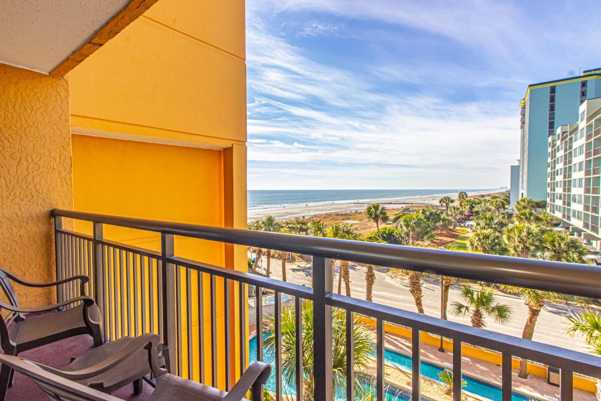 Oversized Ocean View Queen Suite With Beautiful Fireplace And Accents - Sleeps 4 Guests! Myrtle Beach Kamer foto